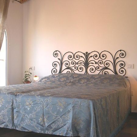 B&B Nelly G Carbuta Habitación foto
